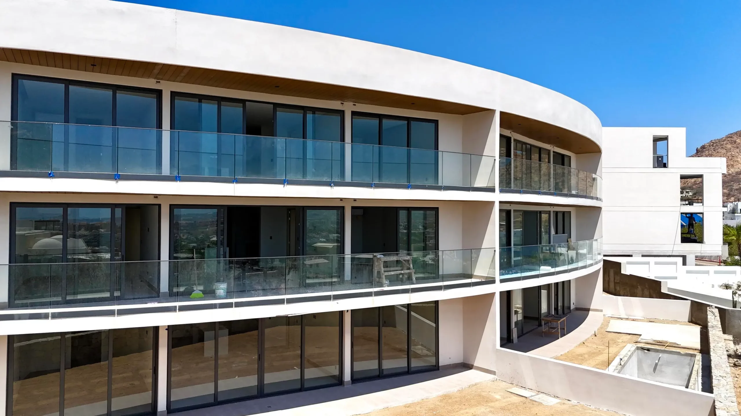 Custom luxury homes in Pedregal