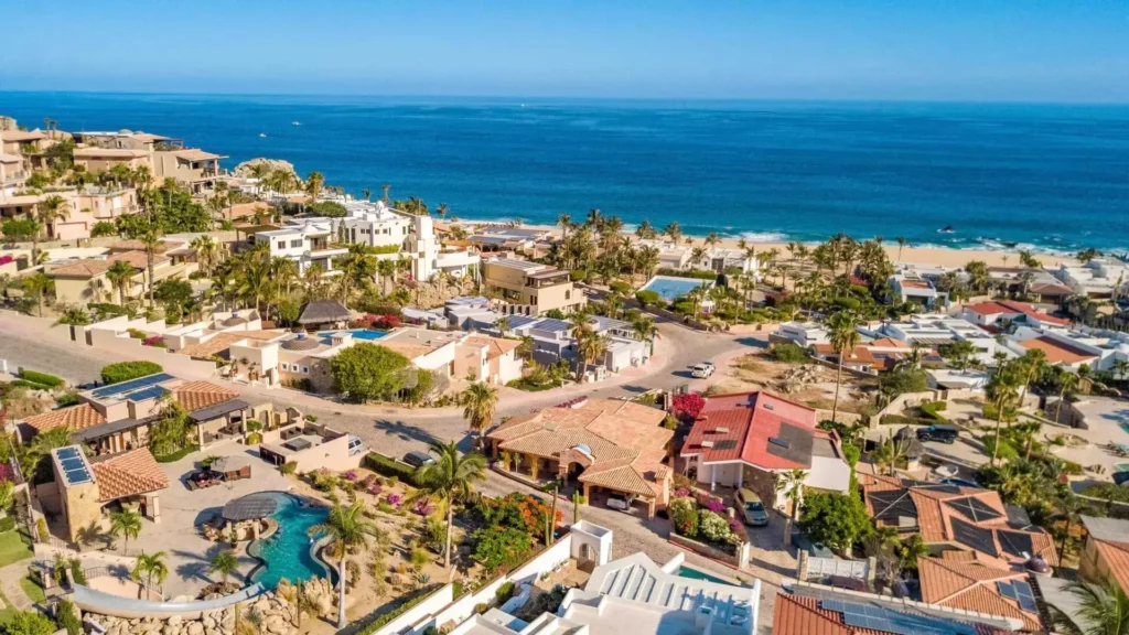 Exclusive Estates in Pedregal for Sale