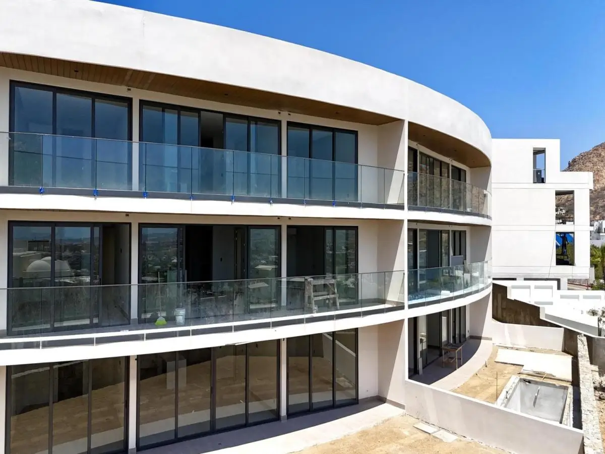 Exclusive Houses in Pedregal Real Estate For Sale