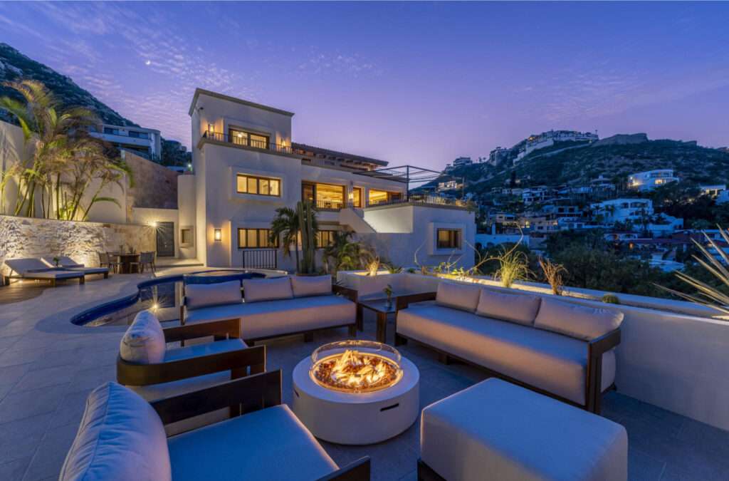 Pedregal Pedregal Csl Casa LA PIÑATA A luxury villa located in the exclusive Pedregal Cabo San Lucas. Perfect as a private residence or a high-end vacation rental, this villa offers an exceptional combination of comfort, style, privacy, and location.The villa features 8 bedrooms including a service room (as an independent apartment suite), 8.5 bathrooms, and 13 beds.Fully furnished and equipped with top-quality finishes, providing a turnkey experience.Every detail has been thoughtfully crafted to create an exceptional space for family gatherings and entertaining. The expansive terrace includes a great swimming pool, 2 jacuzzi, bar, 2 BBQ station, 2 fire pits, and multiple lounge areas, to enjoy the very best of Cabo living The interiors feature cozy and elegant living spaces, including a inside bar, games room, media room and impeccable design in every corner Fully furnished and equipped, representing an outstanding opportunity. With its exceptional design, amenities, and location, this villa embodies the best of the Baja lifestyle for sale