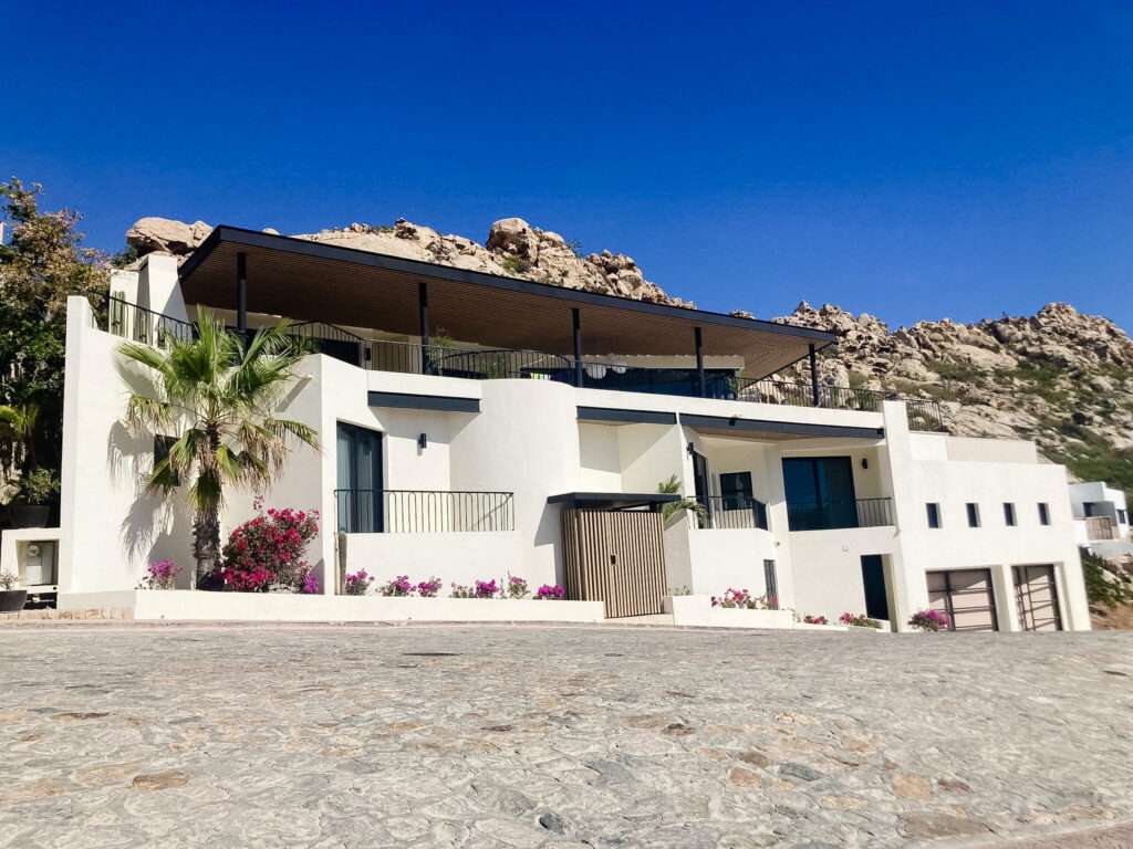 Pedregal Pedregal Csl Casa Bella redesigned encompasses a warm modern style combined with abundant lush landscaping.Situated on a large private corner lot with unobstructed oceans for sale