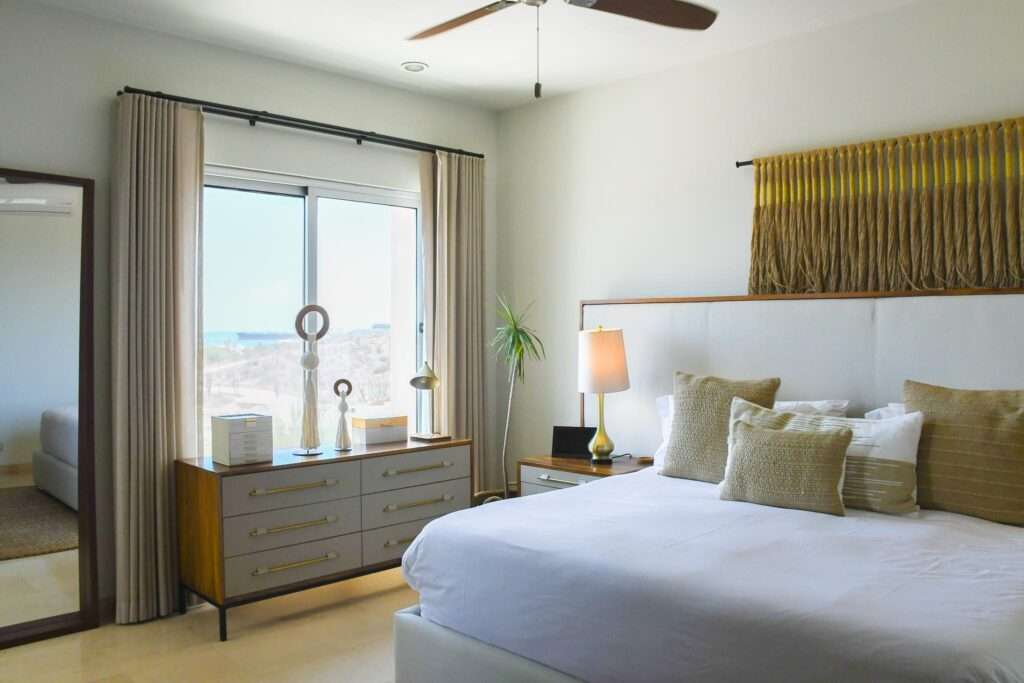 Pedregal Pedregal Experience an exclusive lifestyle in this luxurious, exquisitely furnished condominium, where every detail has been designed for comfort and distinction. Its expansive terrace overlooking the pool offers breathtaking ocean – PEDREGAL DE LA PAZ, La Paz, BS