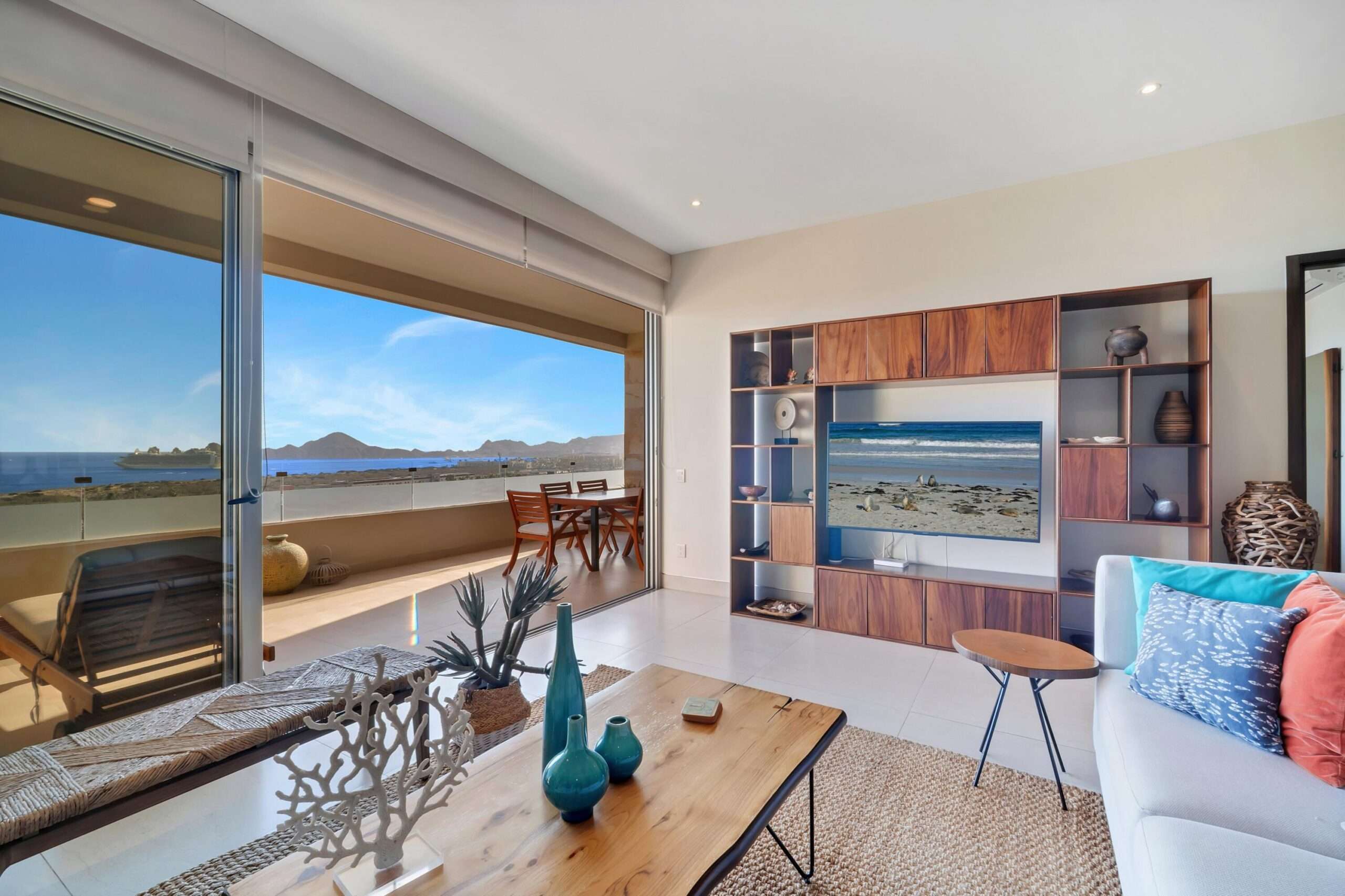 Pedregal Cascadas AMAZING PROPERTY FOR RENTAL INCOME/COUPLES. Turnkey-Fully Furnished! LOCATION...COMMANDING BLUE WATER for sale