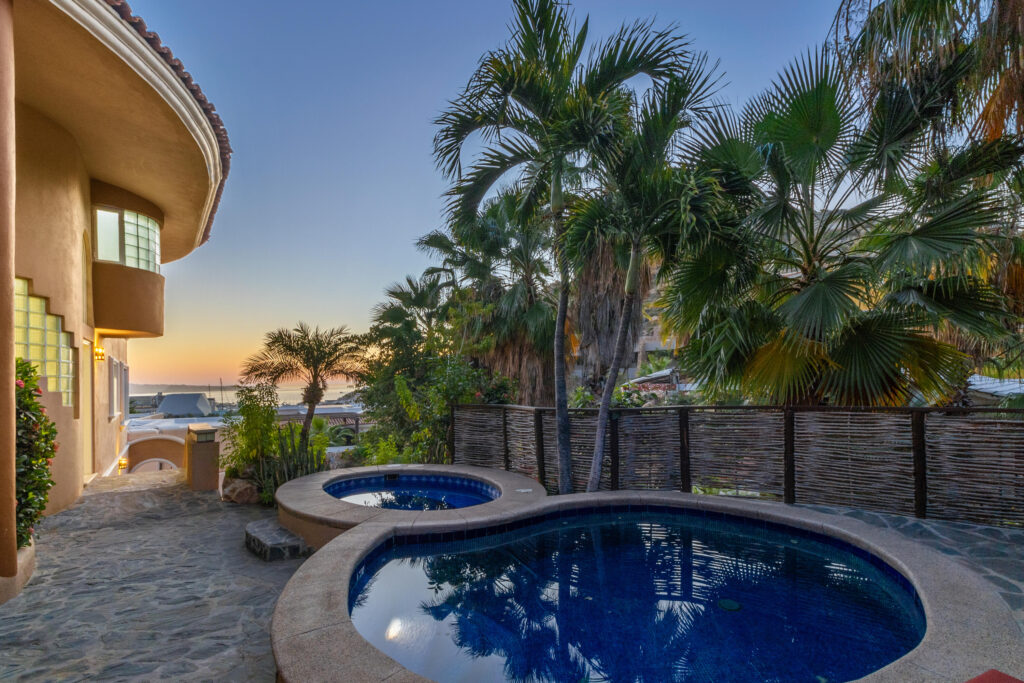 Pedregal Pedregal Csl Welcome to your cozy piece of paradise in the heart of Pedregal! This lovely 4-bedroom, 3-bathroom home is full of classic Mexican charm. Beautifully maintained, the house has a warm, cheerful energy that makes you feel right at home the moment you walk through the door.Enjoy relaxing afternoons and stunning Marina – Casa Buzzard | Pedregal Cabo, Cabo San Lucas, BS
