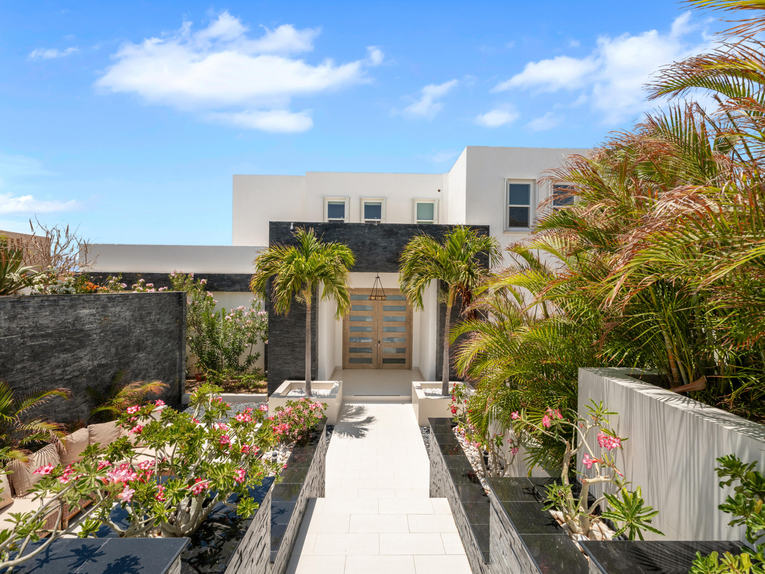 Pedregal Pedregal Csl Experience the height of modern coastal living at Villa Lands End, a one-of-a-kind luxury estate perched on a dramatic rock formation with commanding – Manzana 26 Callejon de Los Ni, Cabo San Lucas, BS